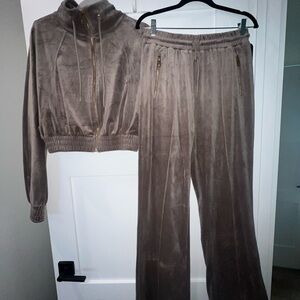 Love Poem Velvet Sweatsuit